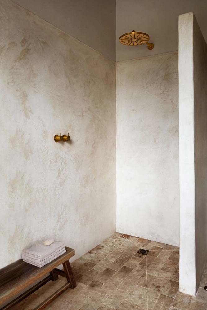 Vola_LittleParndon_5261_C19_Patinated